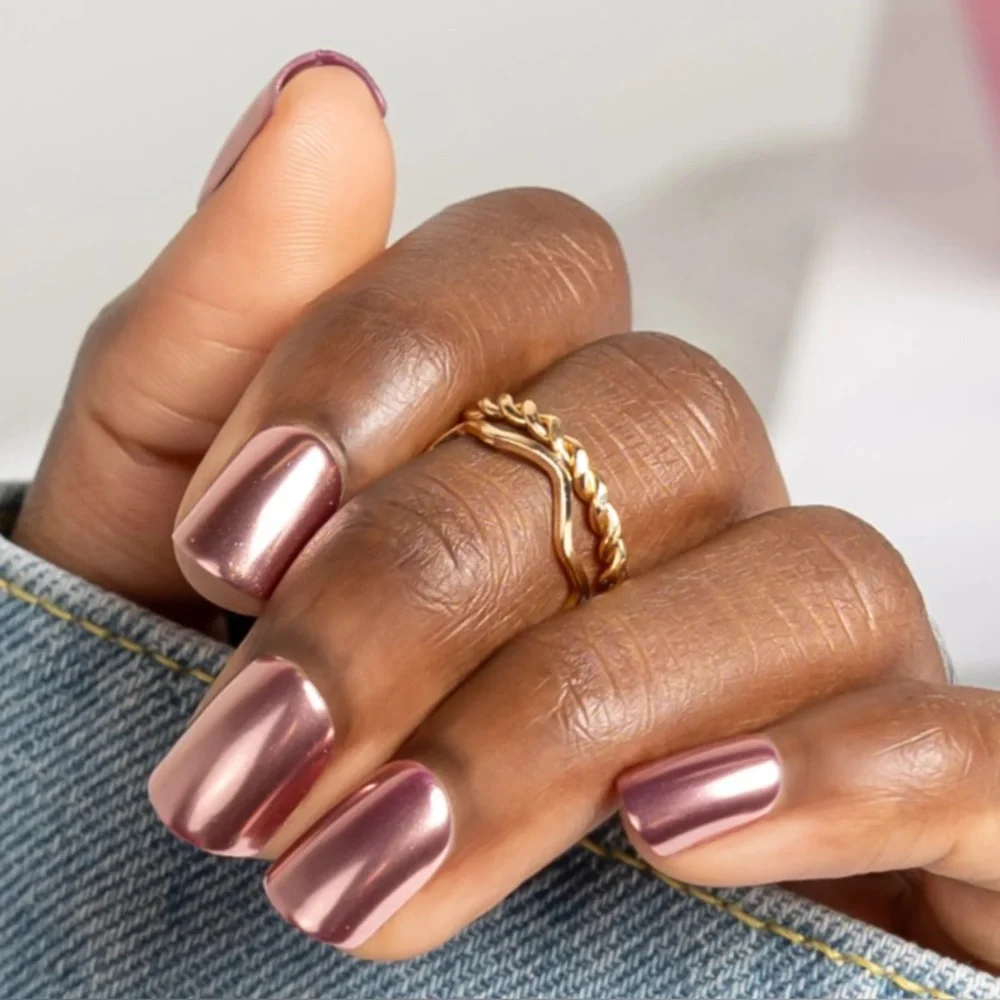 NEW 𝙍𝙚𝙙 𝘼𝙨𝙥𝙚𝙣 Press-On Rose Gold Chrome Short Square Lessons in Giving